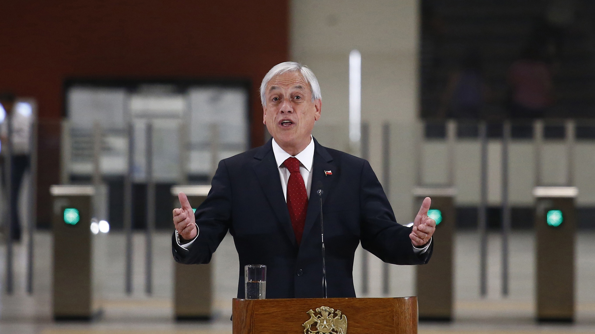Piñera reconoció uso excesivo de la fuerza para reprimir a manifestantes en Chile
