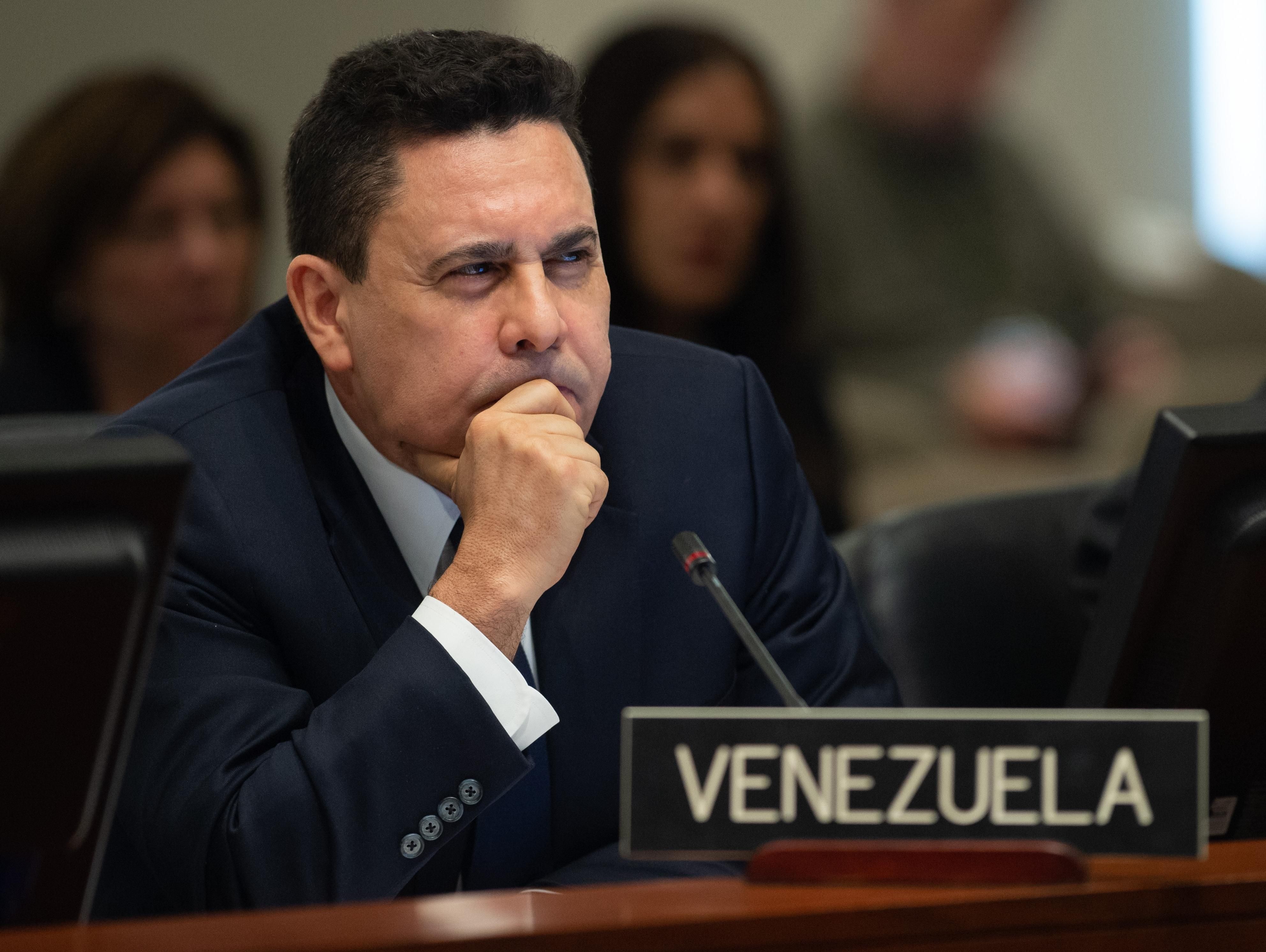 Moncada y funcionarios del chavismo en EEUU señalados por fraude y corrupción