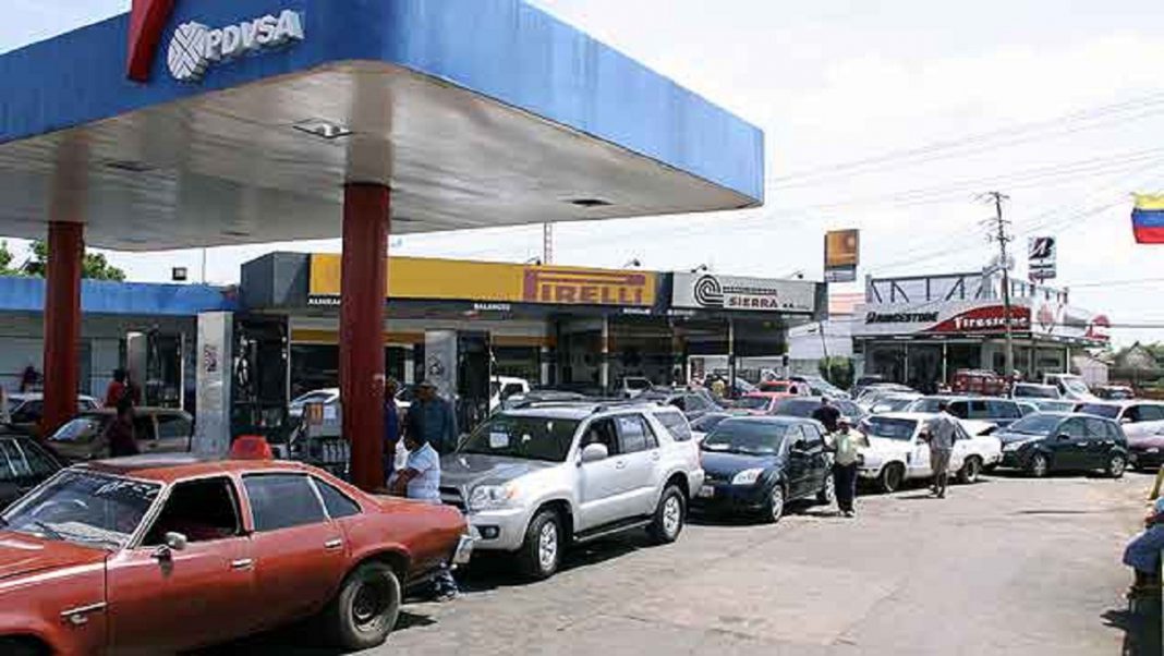 Suministro de combustible en Venezuela llega a niveles críticos