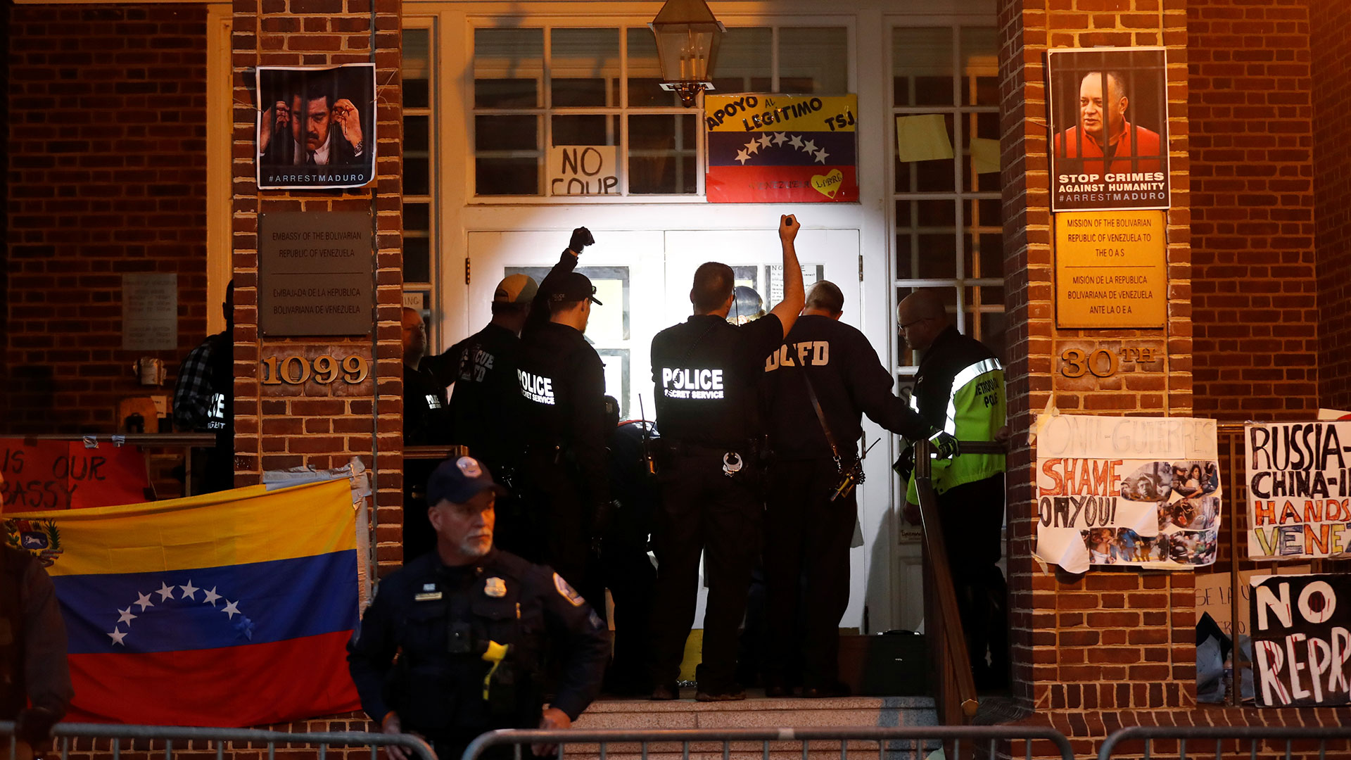 Cesó la usurpación en la Embajada de Venezuela en EEUU
