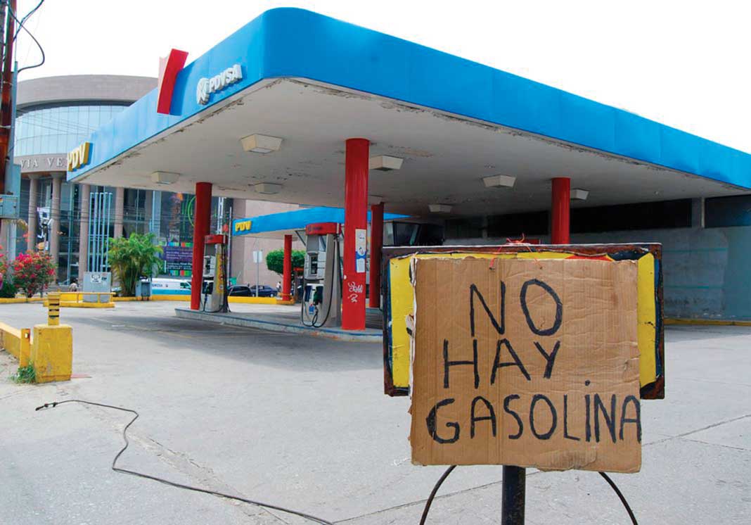 Caos en Venezuela por escasez de gasolina