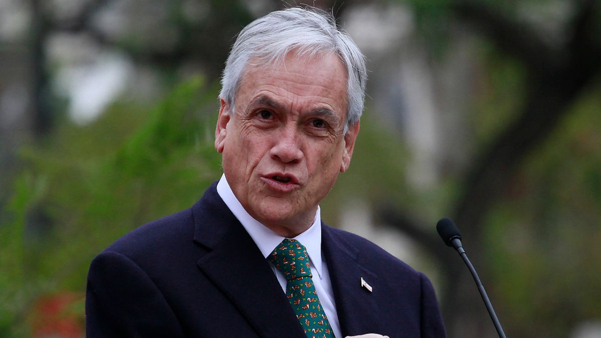 A mes y medio de protestas Sebastián Piñera sigue por el suelo en encuestas