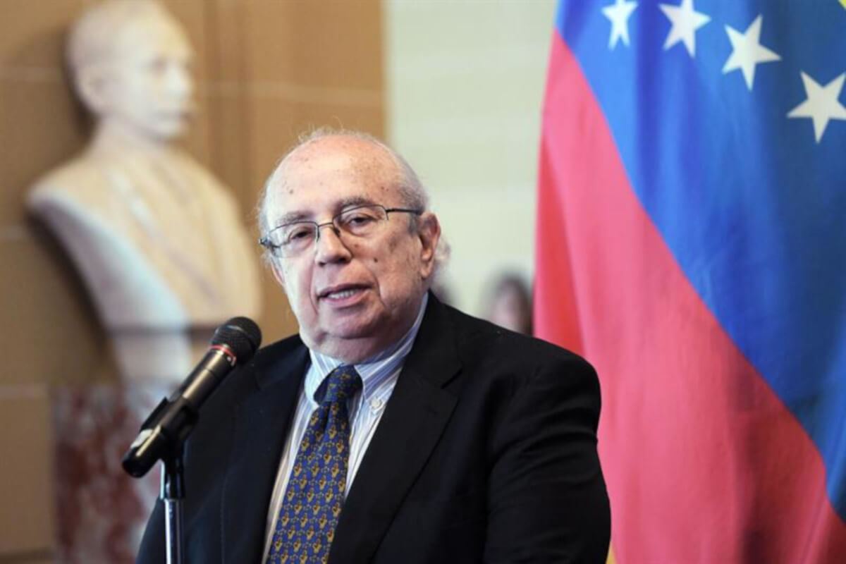 Tarre Briceño aplaude aplicación de nuevas sanciones contra Nicolás Maduro