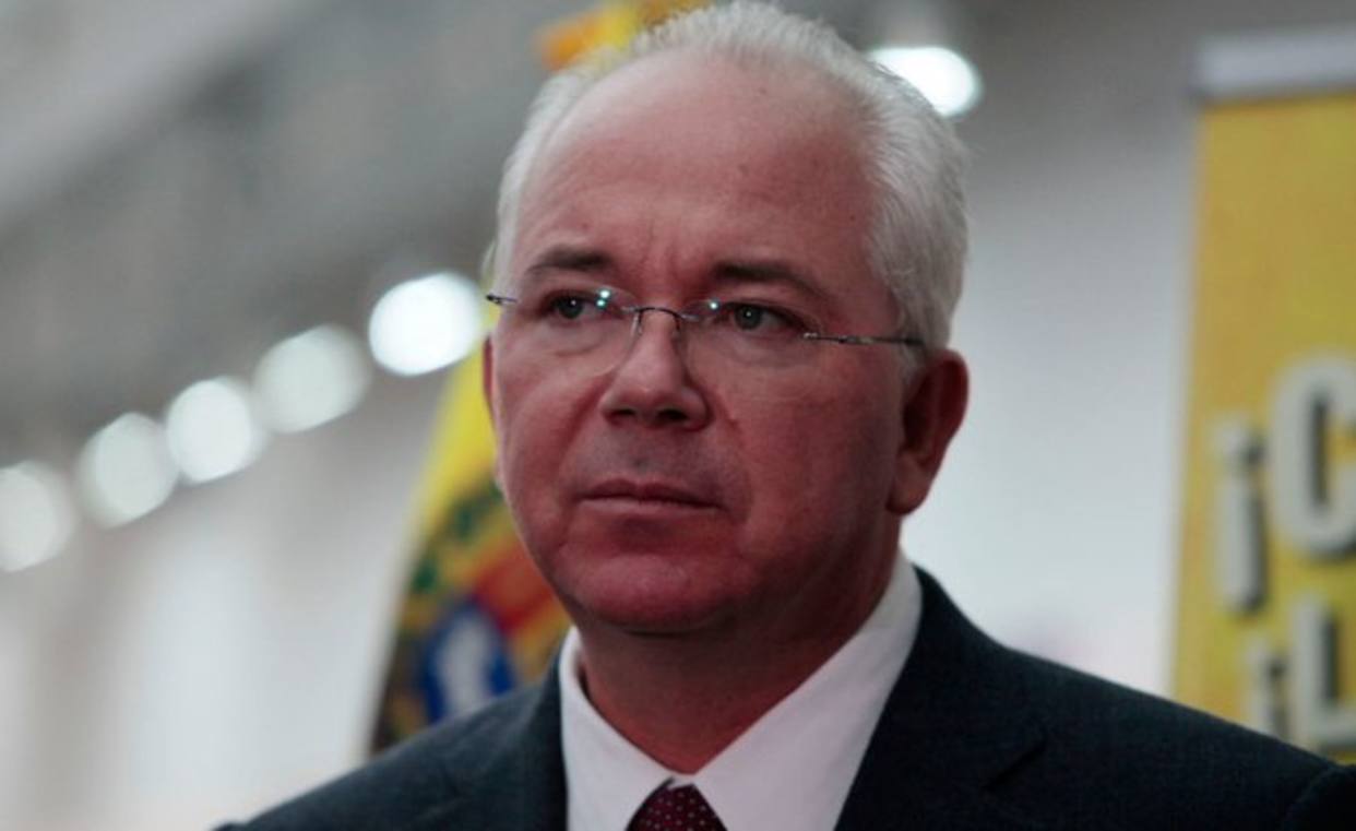 Rafael Ramírez: administración de Maduro “descabezó” PDVSA