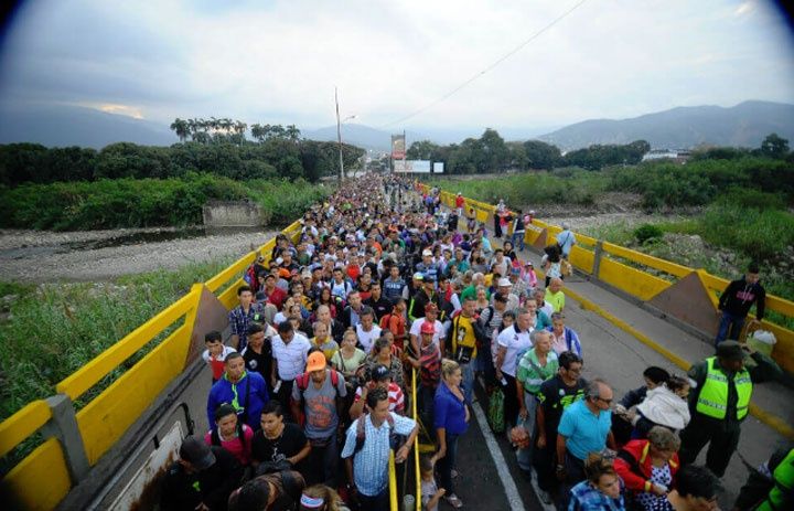 Autoridades exigirán a colombianos carnet migratorio para ingresar a Venezuela