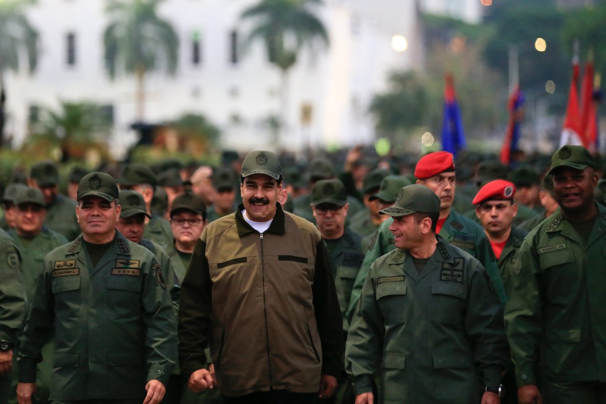 Francis Fukuyama: “Militares leales al régimen de Nicolás Maduro están involucrados en narcotráfico”