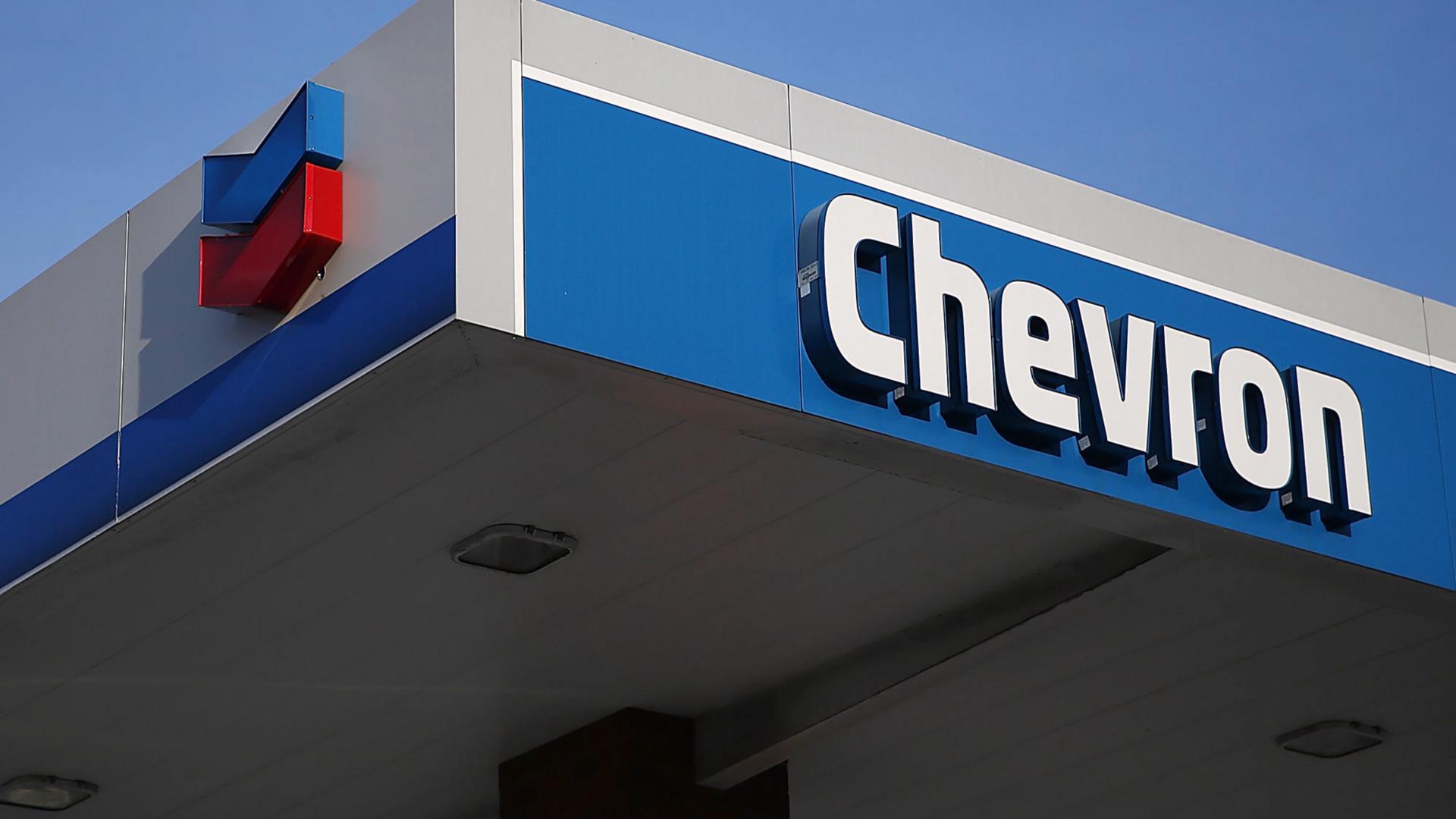 Maduro podría expropiar activos de Chevron si EEUU no permite a la petrolera quedarse en Venezuela