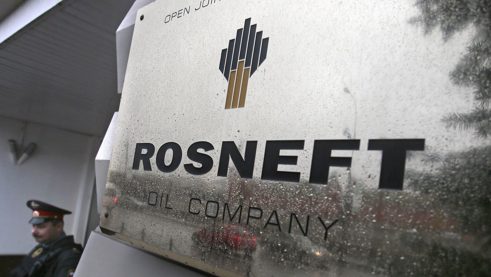 El gigante ruso Rosneft busca darle un respiro al régimen