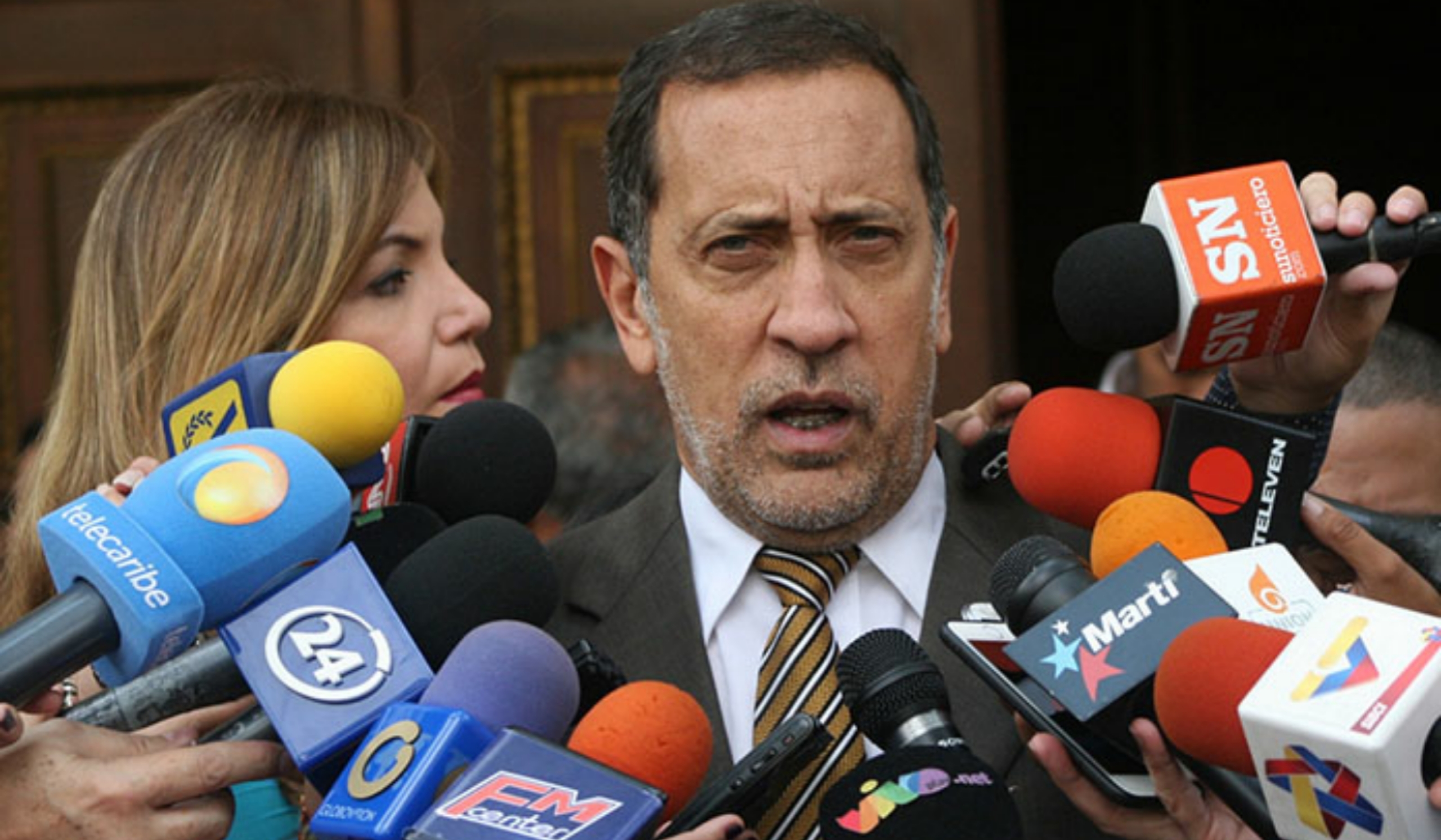 Dip. José Guerra alerta que el régimen intenta “comprar” a diputados opositores