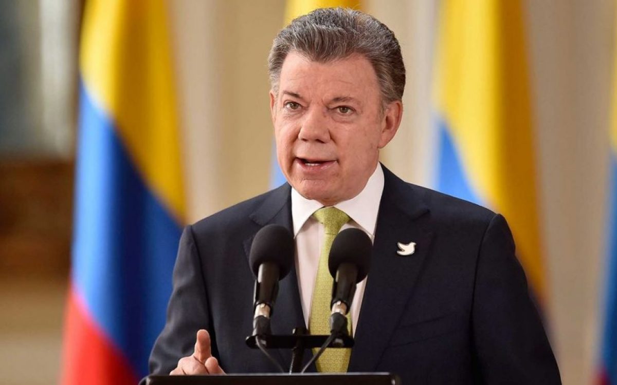 Santos pide mantener compromiso con excombatientes de las Farc que siguen en paz