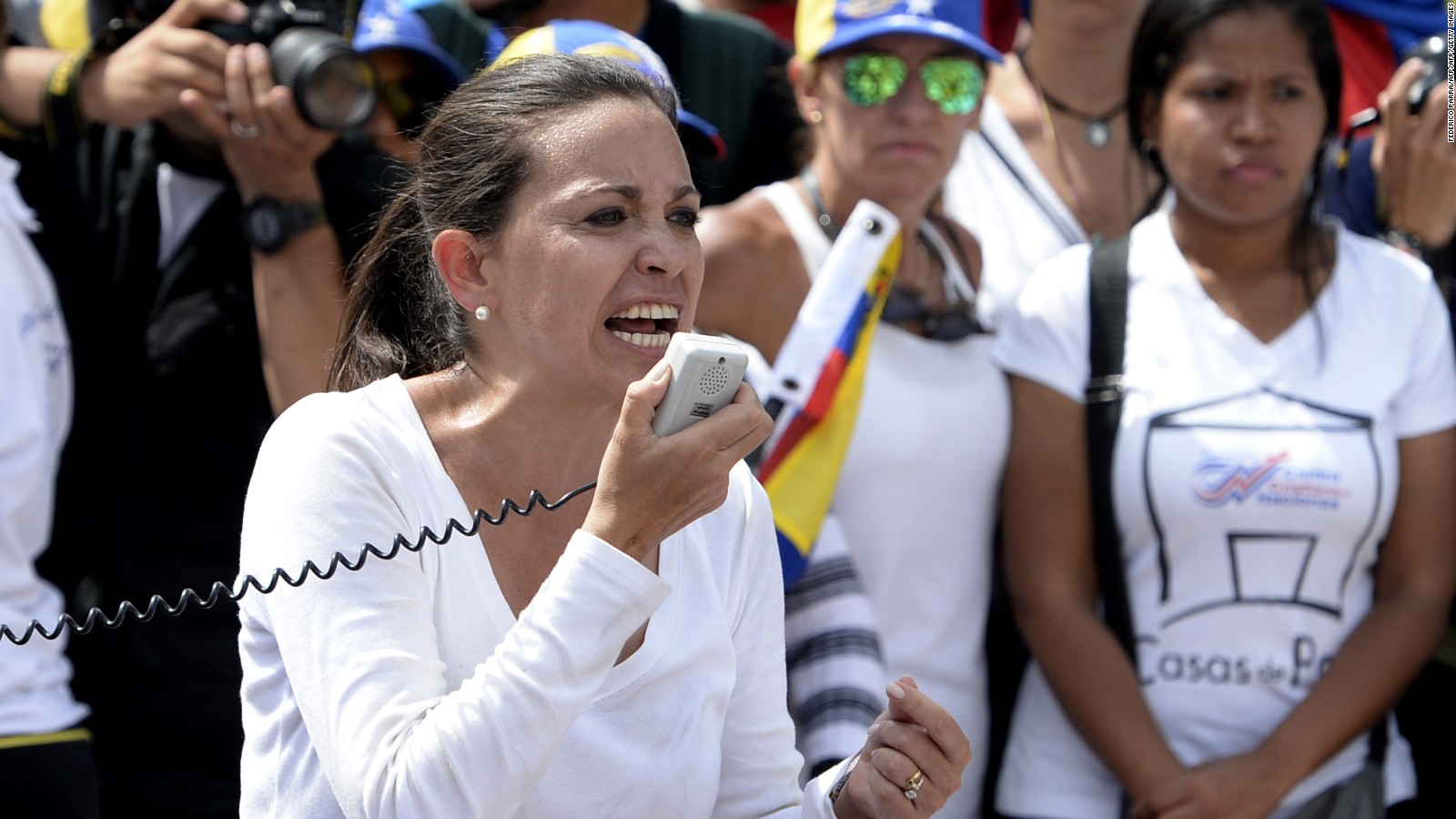 MCM: “En Venezuela las armas las tienen son los malandros”