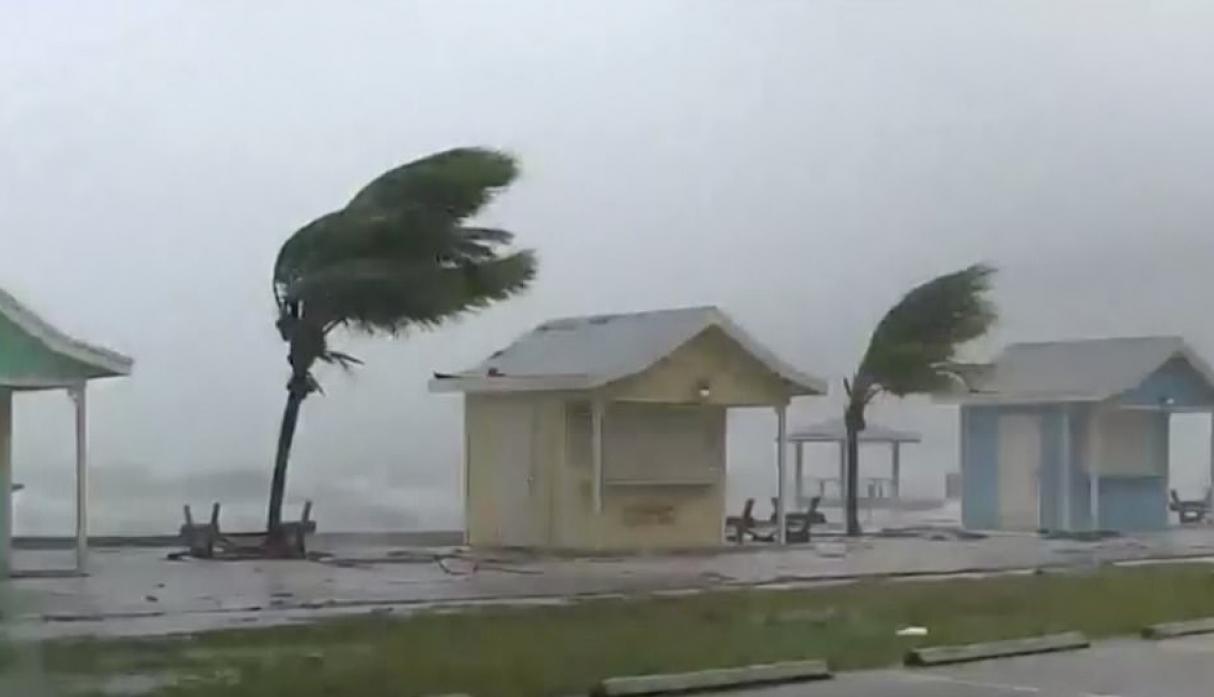Dorian con vientos de 300 km/h destruyó casi 13 mil casas en las Bahamas