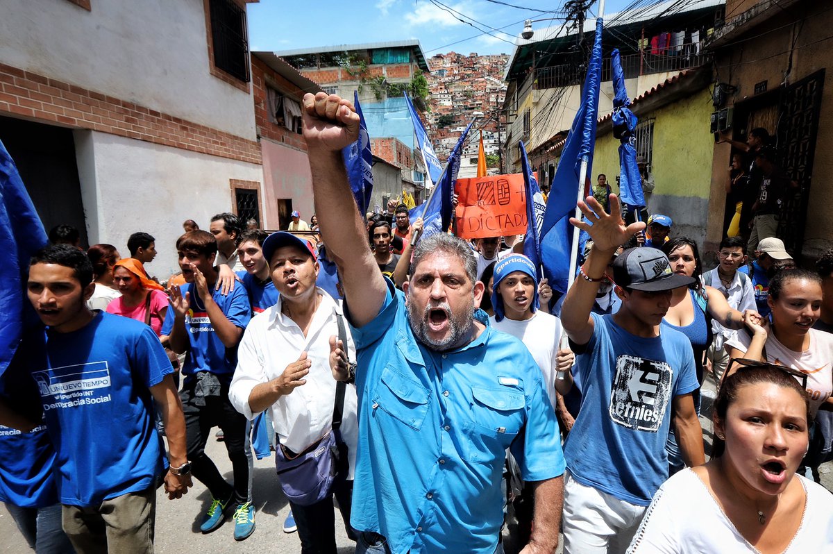 Guaidó desde casa por casa en San Martín: “La usurpación perdió el respaldo”