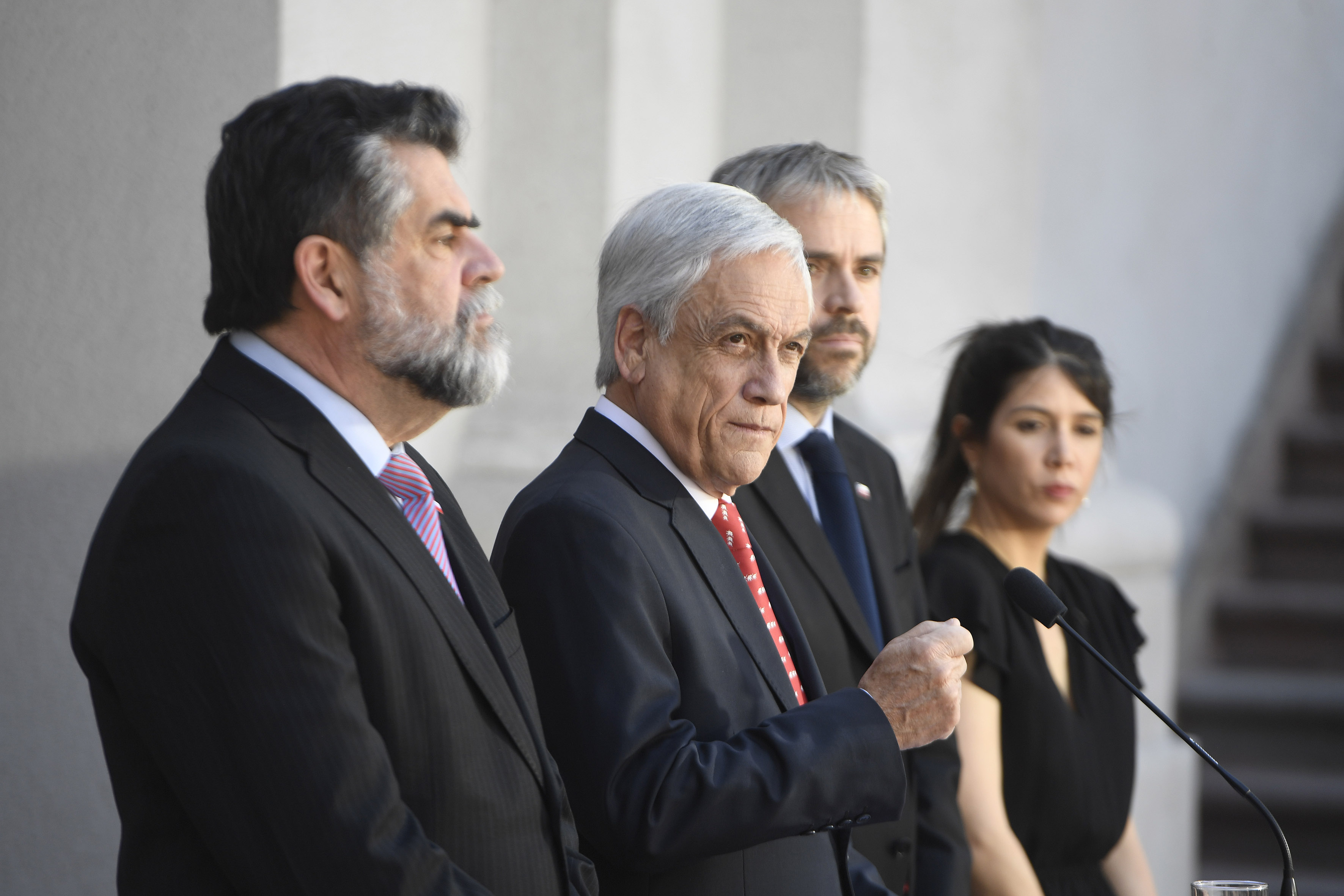 Piñera presentará proyecto de ley para protección de lugares estratégicos