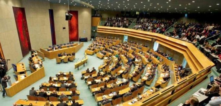 Parlamento holandés en alerta por deportaciones masivas de venezolanos