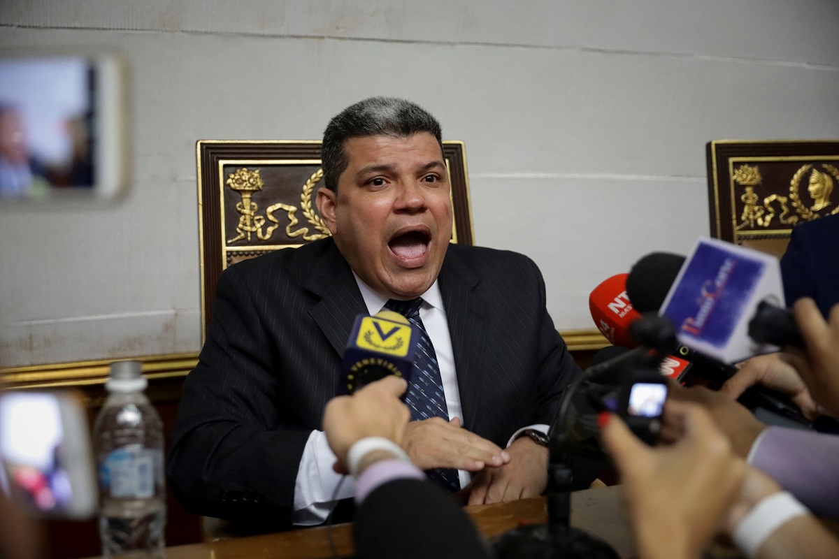 EEUU evalúa sancionar a Luis Parra y a diputados disidentes de la oposición