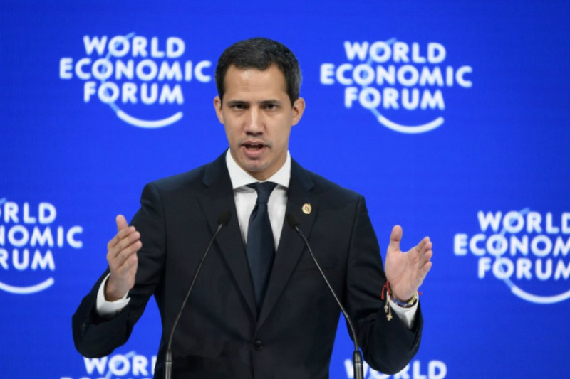 Guaidó desde Davos denunció incremento de la cifra de refugiados venezolanos