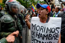 Financial Times: Una invasión es el menor de los problemas que enfrenta Nicolás Maduro