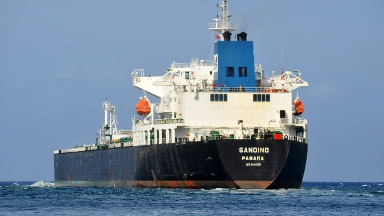 Por segunda vez en dos meses, el buque Sandino llevaría un cargamento de fuel-oil a Cuba