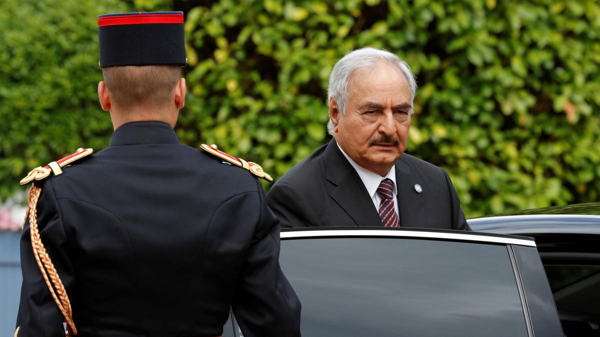 General libio busca refugio en Caracas ante su inminente derrota en Trípoli