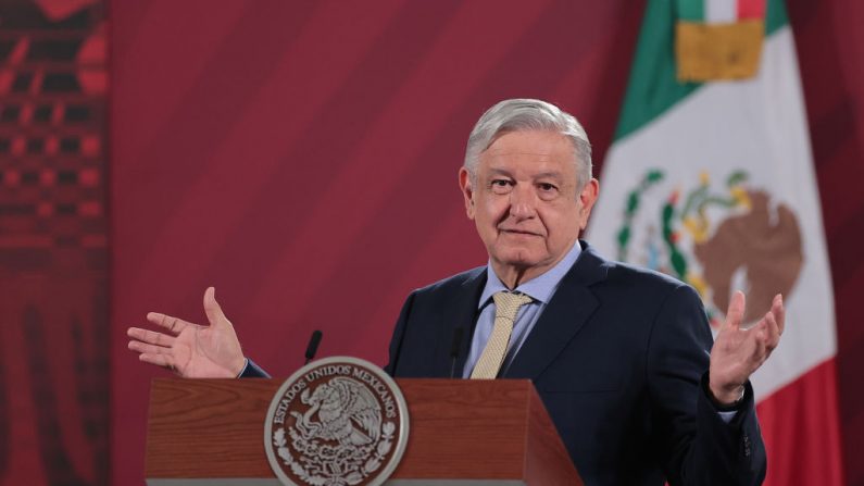 López Obrador desafía las sanciones de Washington y ofrece gasolina a Maduro