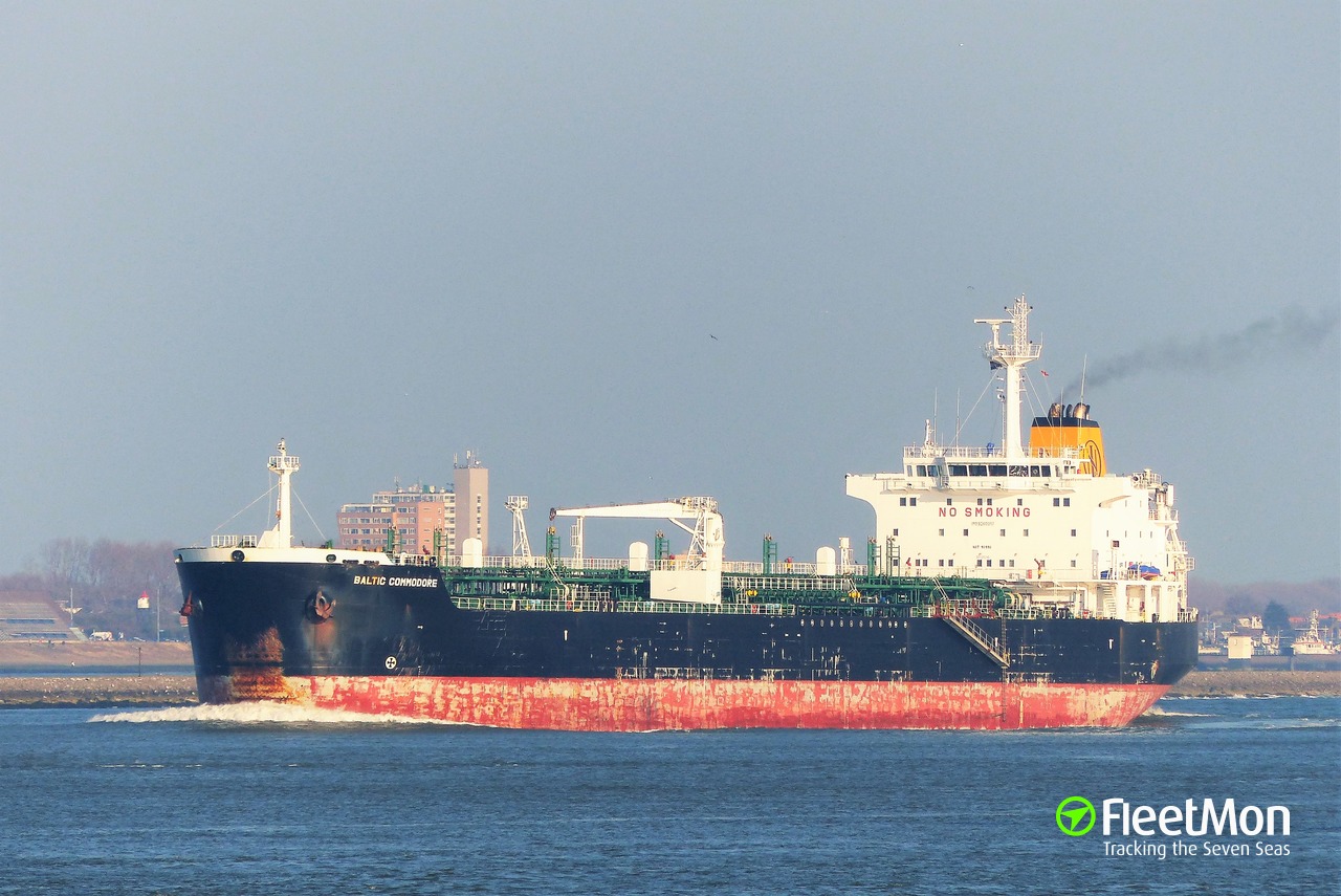 Cinco buques petroleros que se dirigían a Venezuela cambian repentinamente de ruta