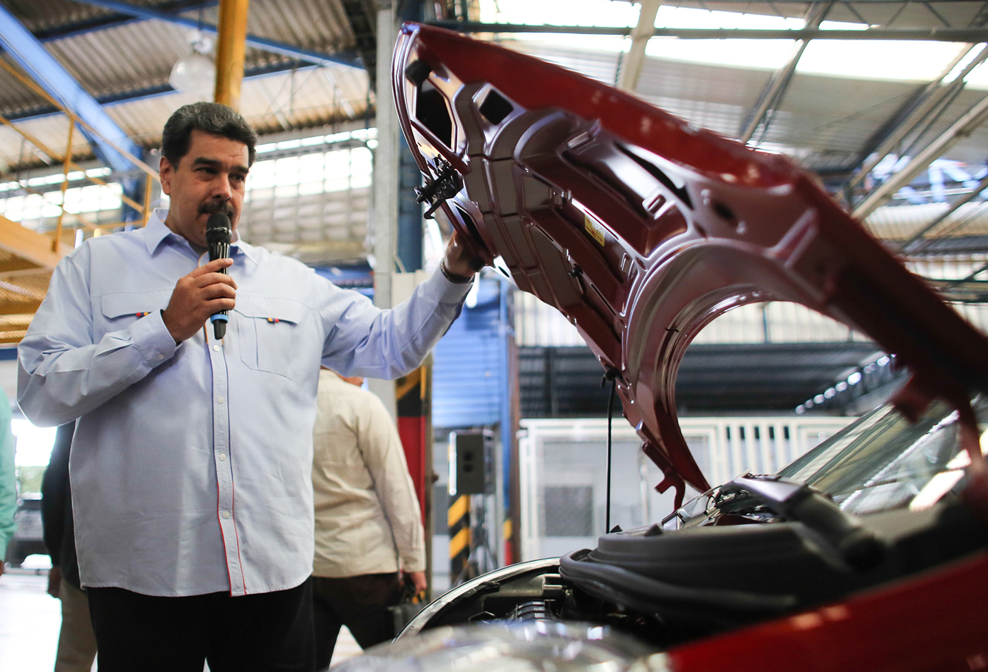 Dentro del desastroso negocio de los carros chinos en Venezuela