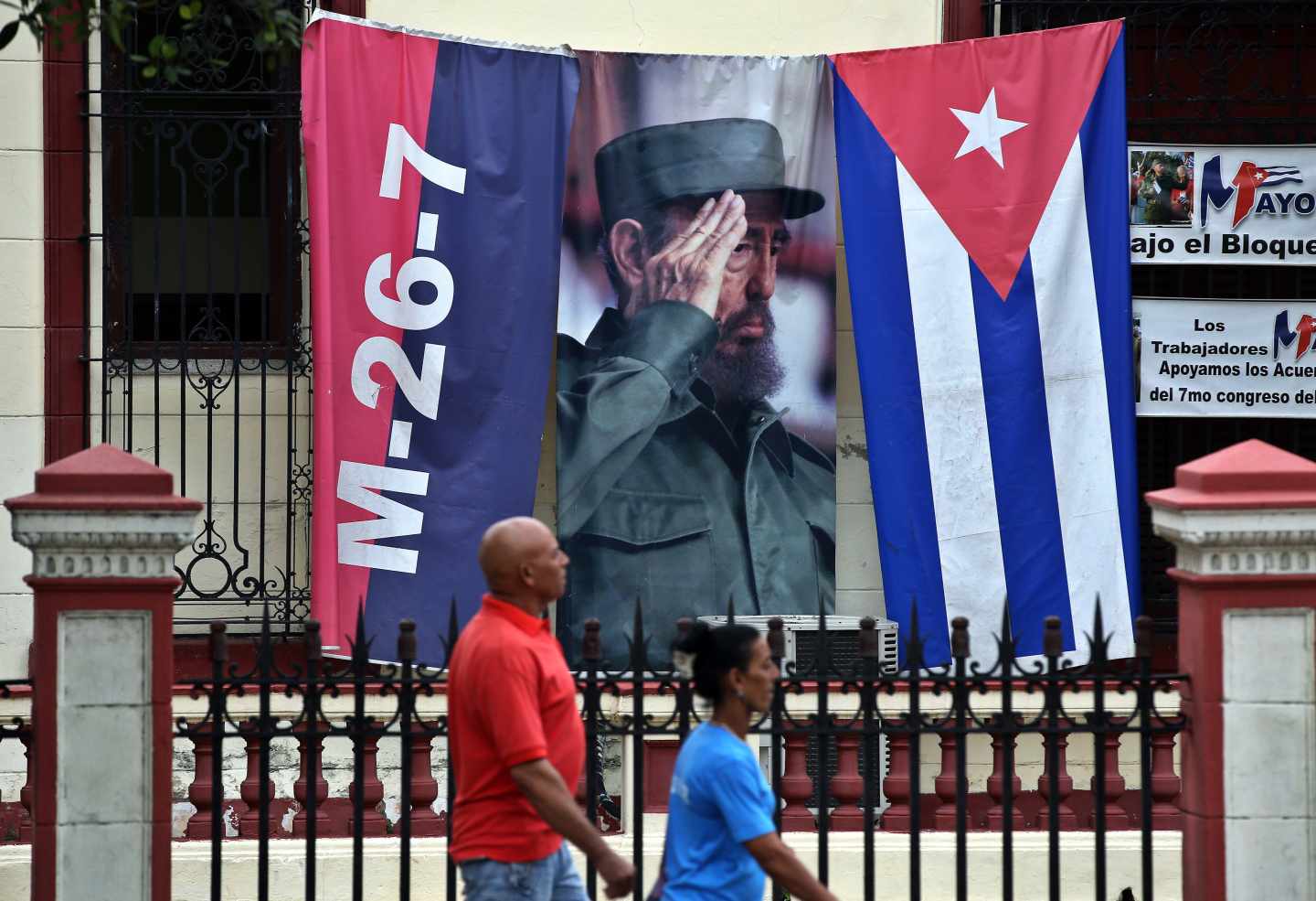 Cuba anuncia que permitirá ventas en dólares en medio de situación económica «excepcional»