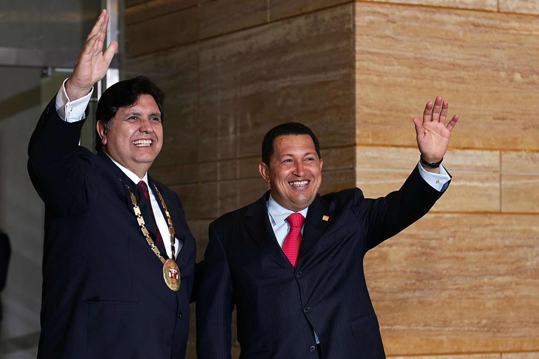 Análisis: ¿El triunfo de la «izquierda democrática» en Perú favorecerá al chavismo?