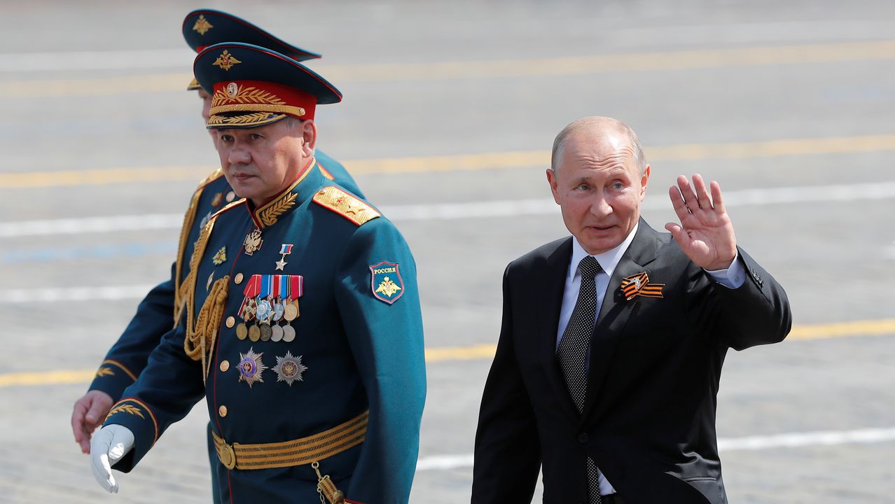 Armas hipersónicas y submarinos no tripulados, promete Putin para su Ejército