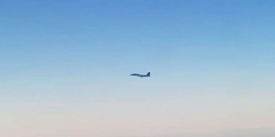 Cazas estadounidenses interceptan avión de Mahan Air sobre Siria (Video)