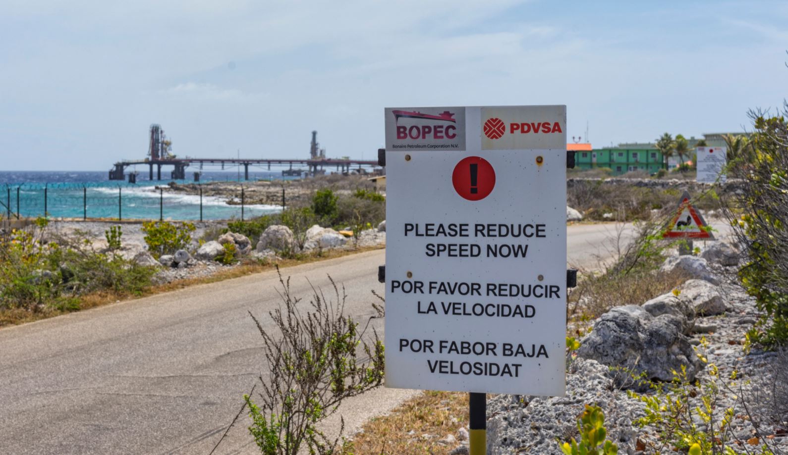 Bonaire exige a PDVSA que retire el petróleo de sus tanques de almacenamiento ante grave riesgo medioambiental