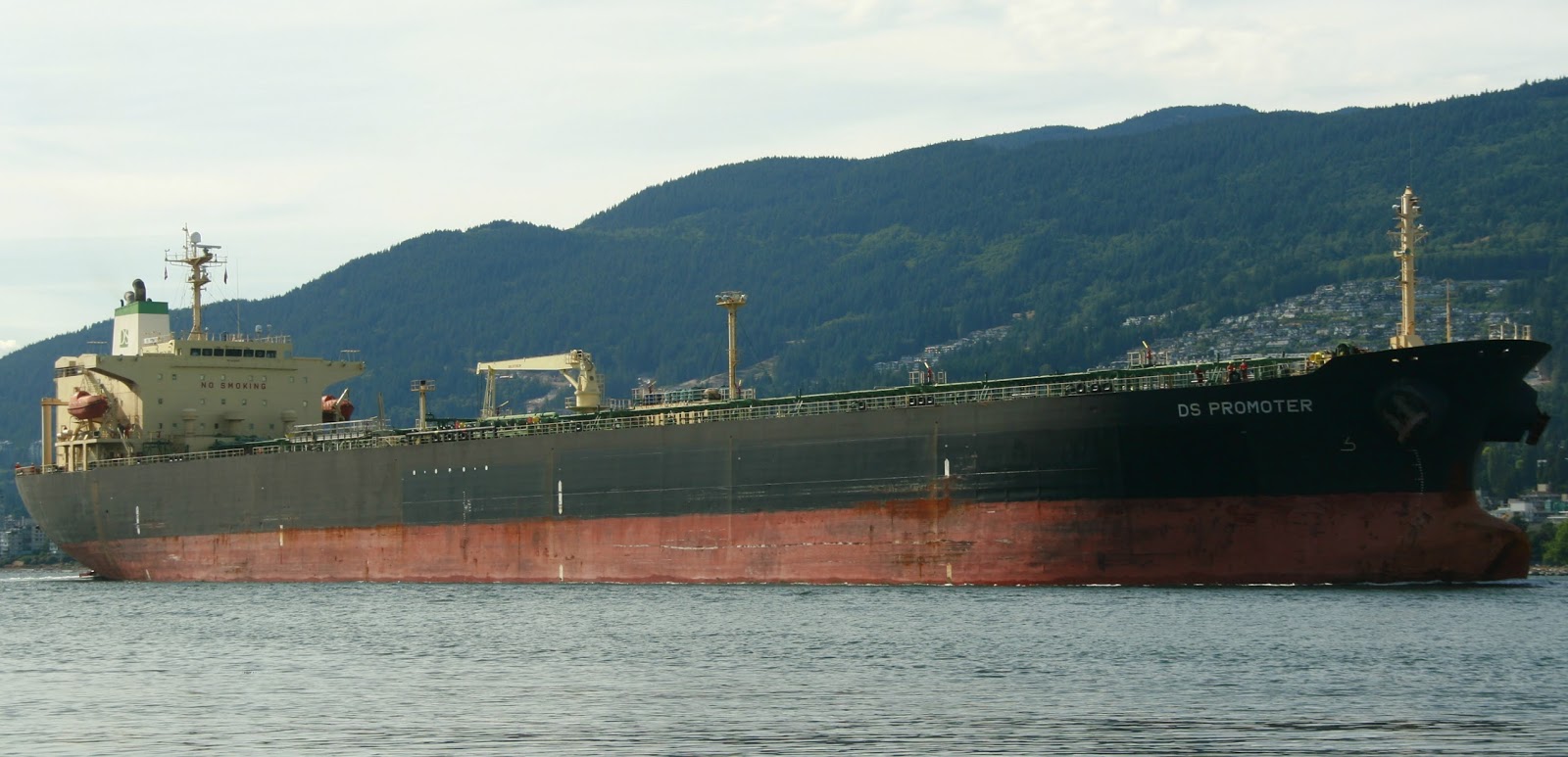 Capitán de buque cargado de fuel oil se niega a llevarlo a Venezuela por temor a sanciones