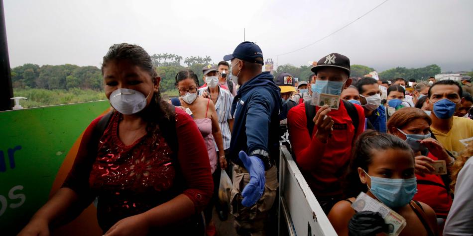 Maduro causa un nuevo caos en la frontera con Colombia