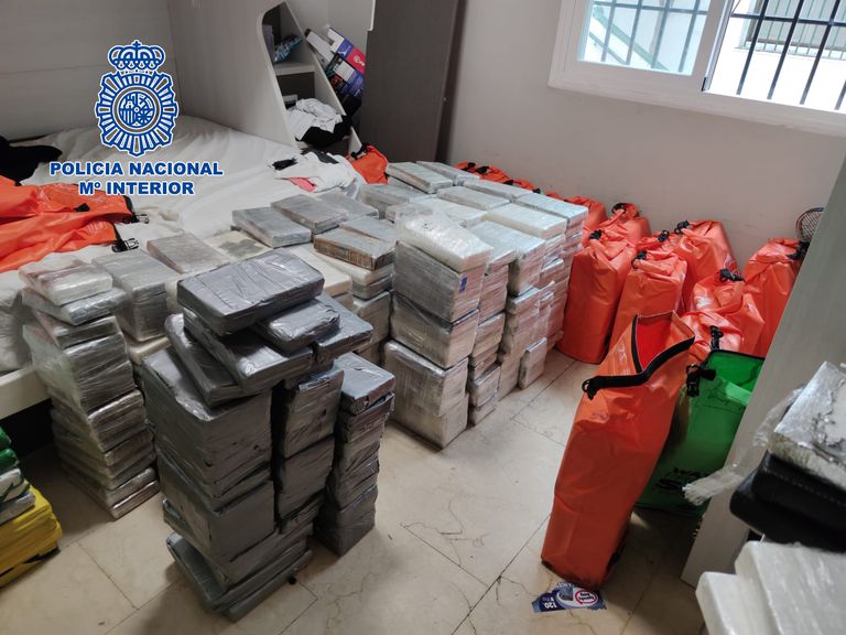 En Galicia, 28 detenidos por barco con 4.200 kilos de cocaína cargada en Venezuela