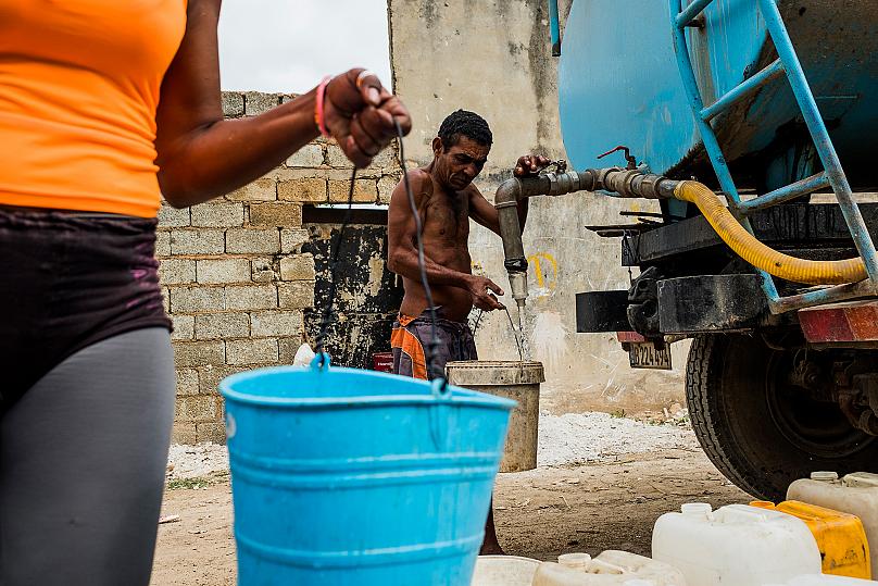 Como en Venezuela, el comunismo cubano no garantiza ni el agua a sus habitantes