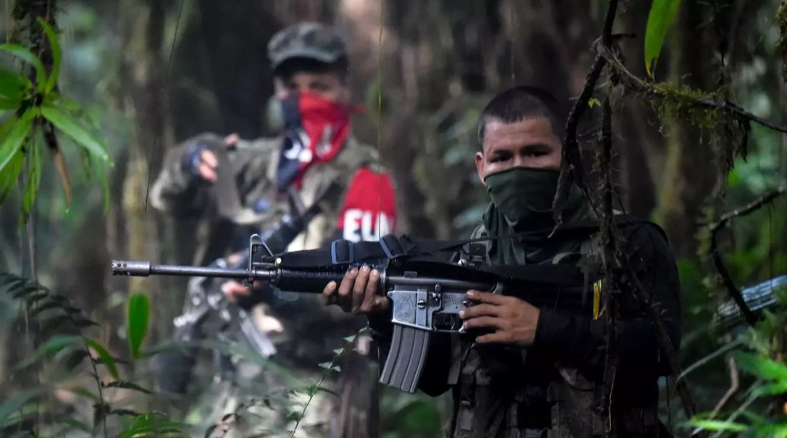 Soldados venezolanos que murieron en la frontera fueron enviados por Maduro a apoyar al ELN en su guerra contra ex guerrilleros de las FARC