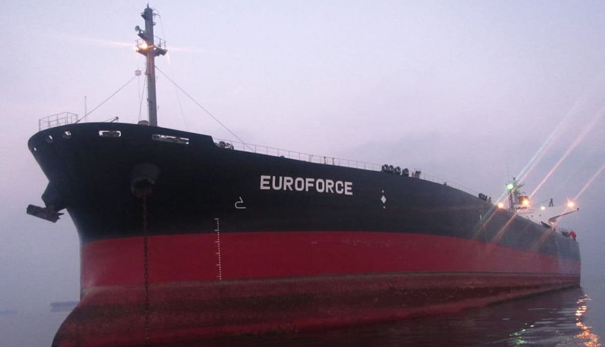 Texas recibe al primer buque con la gasolina iraní incautada que iba a Venezuela