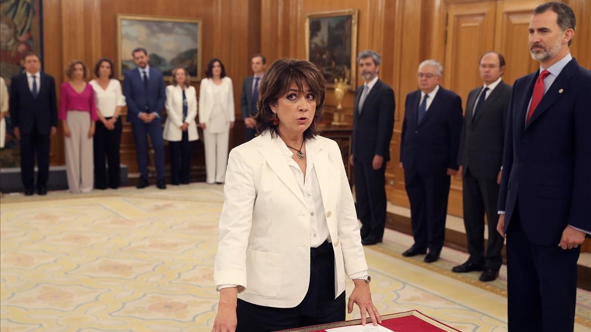 Últimas decisiones de la Fiscalía española benefician sospechosamente al gobierno de Sánchez e Iglesias