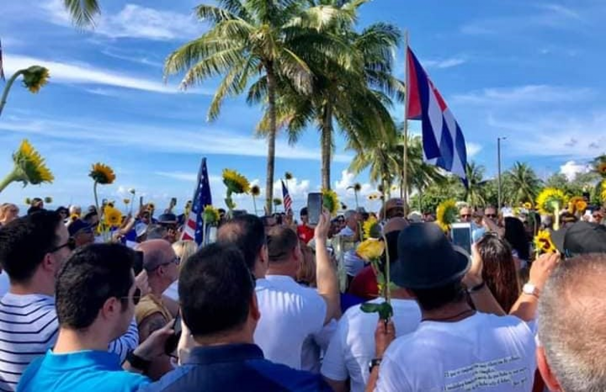Numerosos opositores arrestados en Cuba por exhibir un girasol como signo de descontento