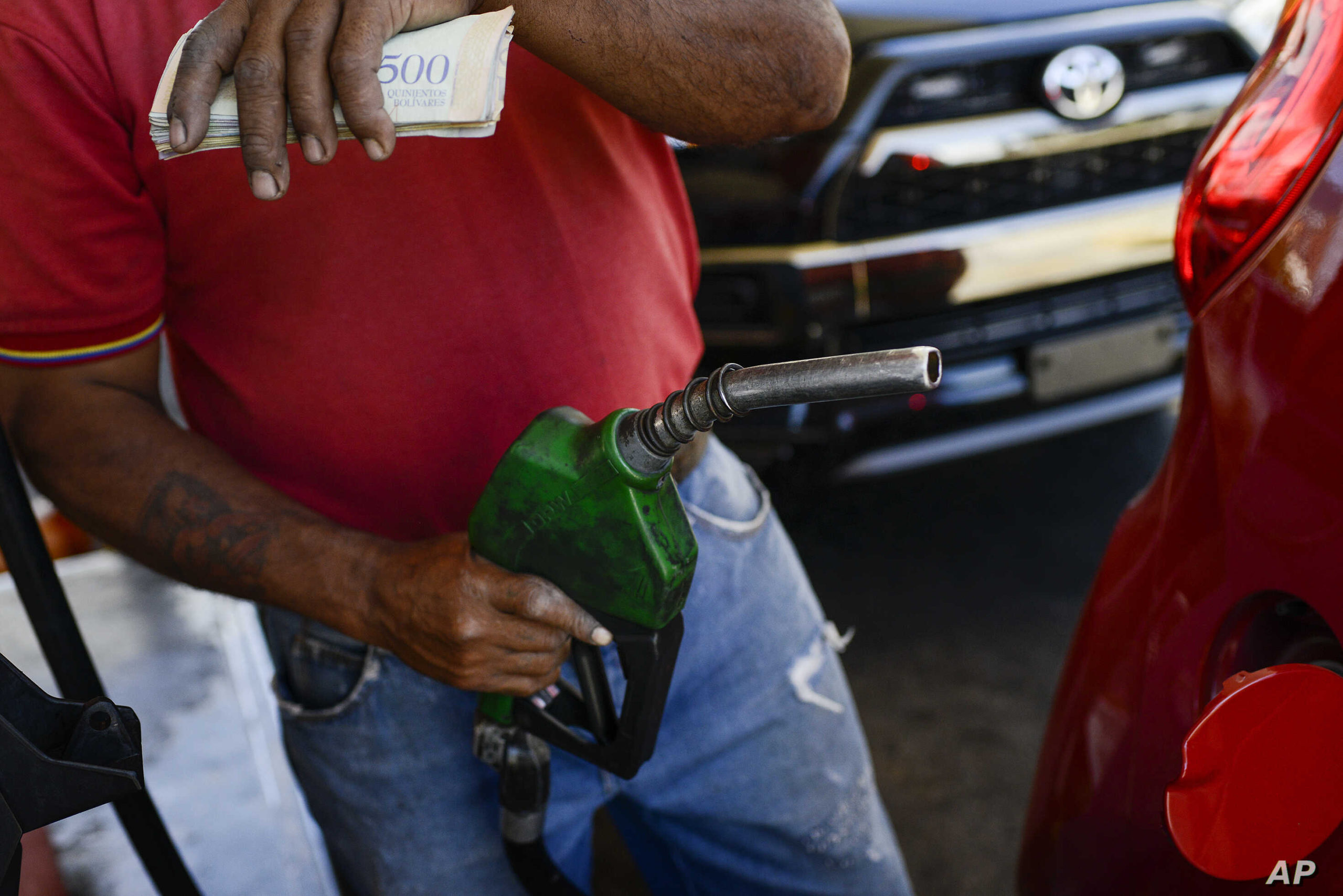 Detectan más peligros en la reciente producción de gasolina de PDVSA