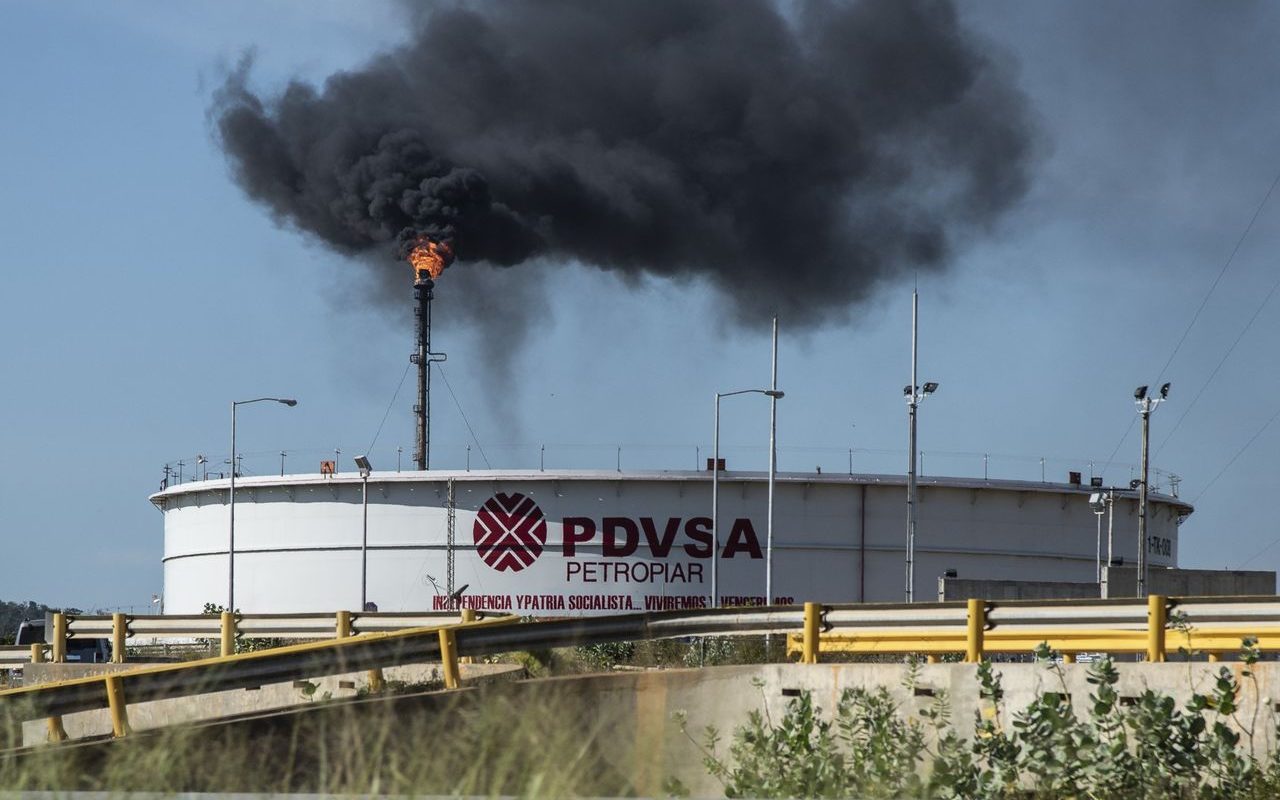 Sólo las mafias producen gasolina en PDVSA