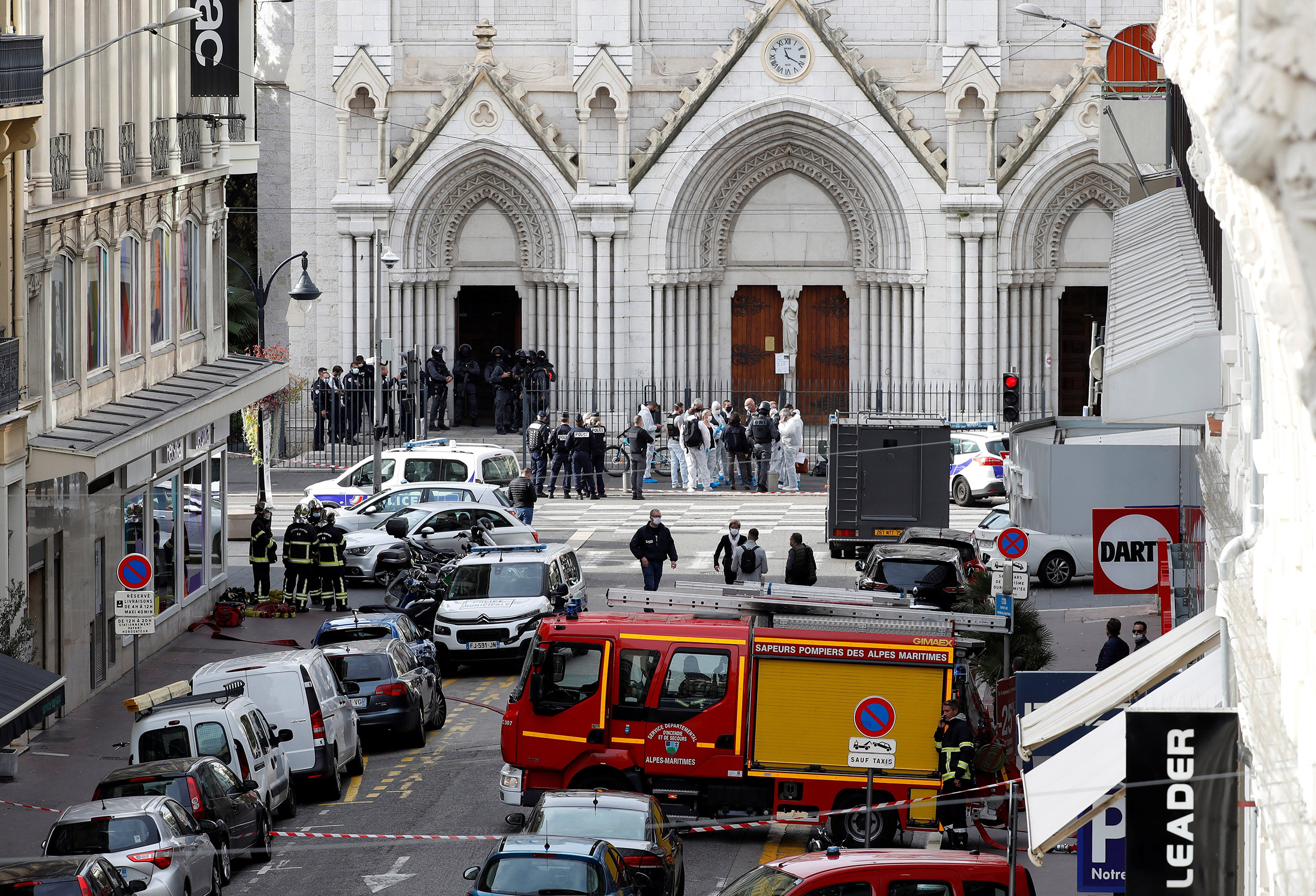 Con un nuevo ataque mortal el terrorismo islámico se ensaña contra Francia