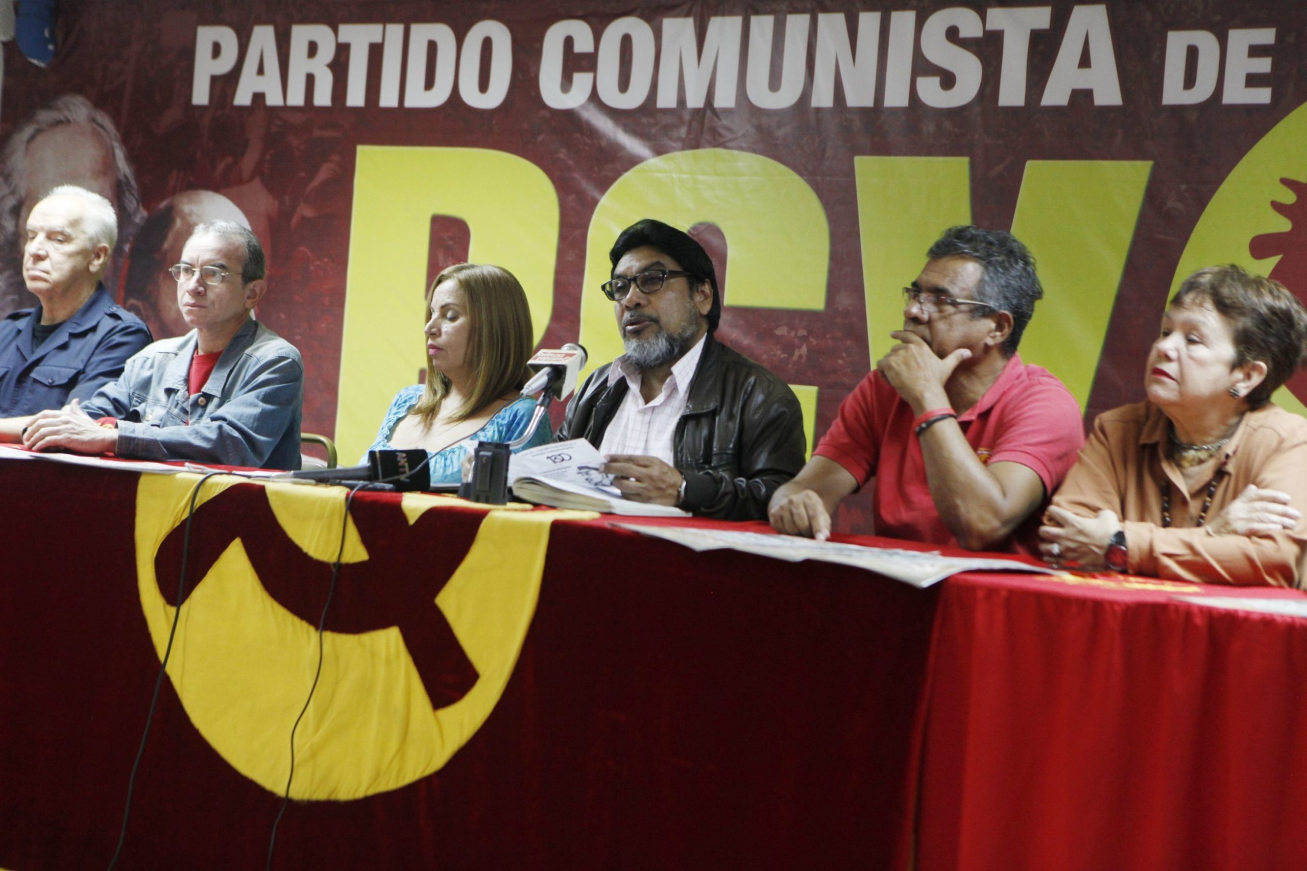 Ni los comunistas defienden la «ley antibloqueo» de Maduro