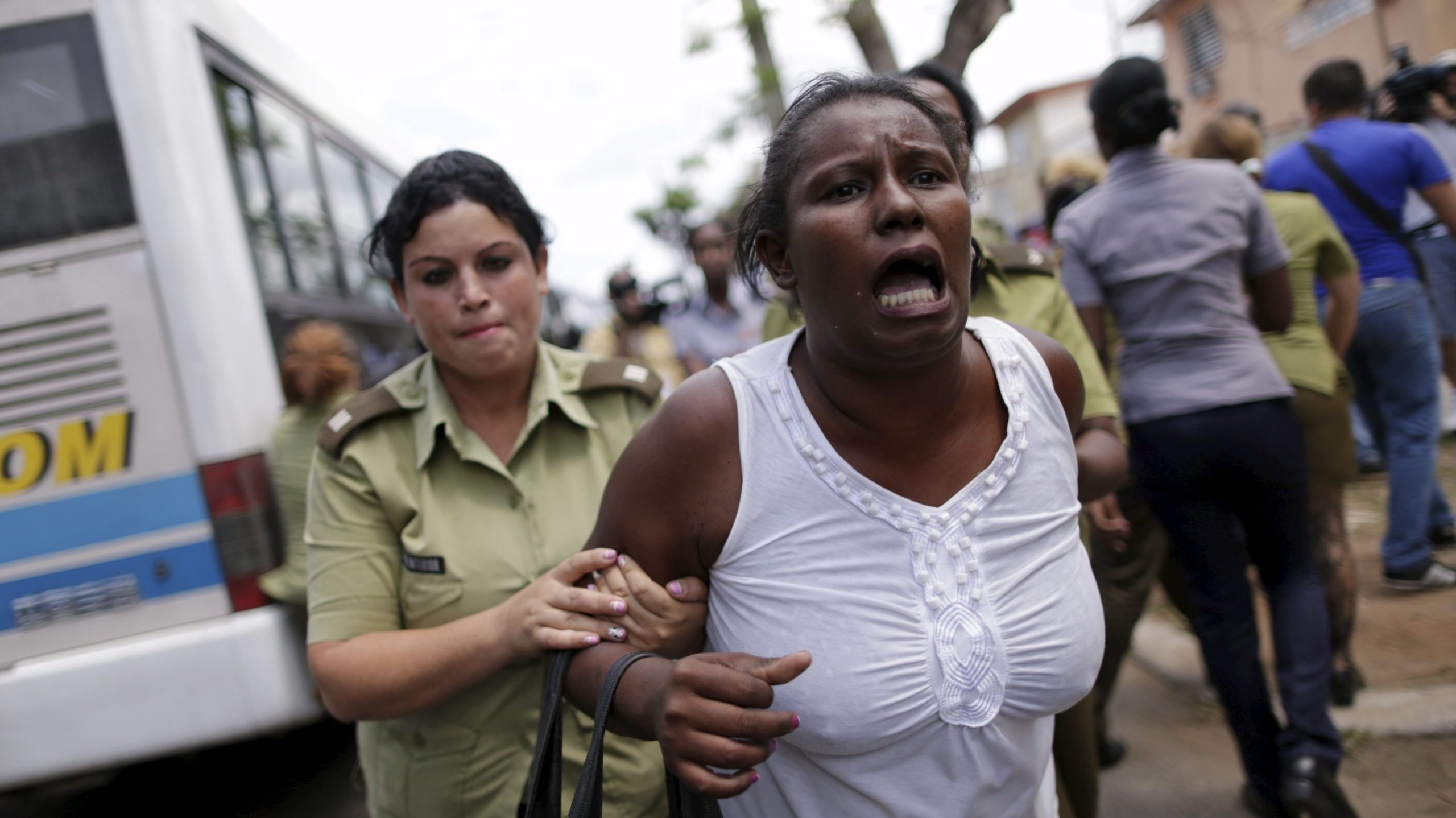 Dictadura cubana usa sus «armas sónicas» para reprimir a la disidencia