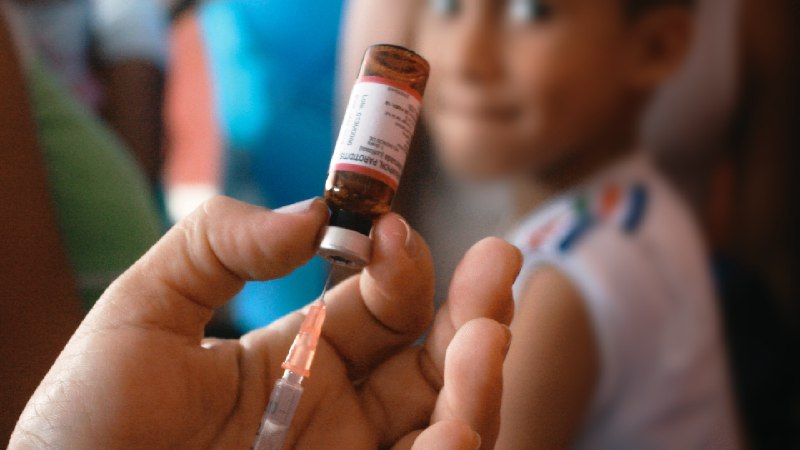 La deuda de Maduro que deja sin vacunas a los venezolanos