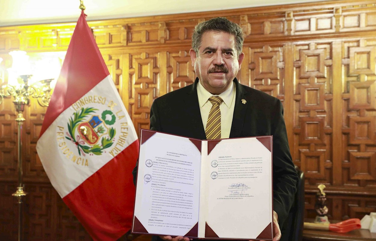 OEA exige pronunciamiento del Tribunal Constitucional del Perú en medio de una nueva crisis política