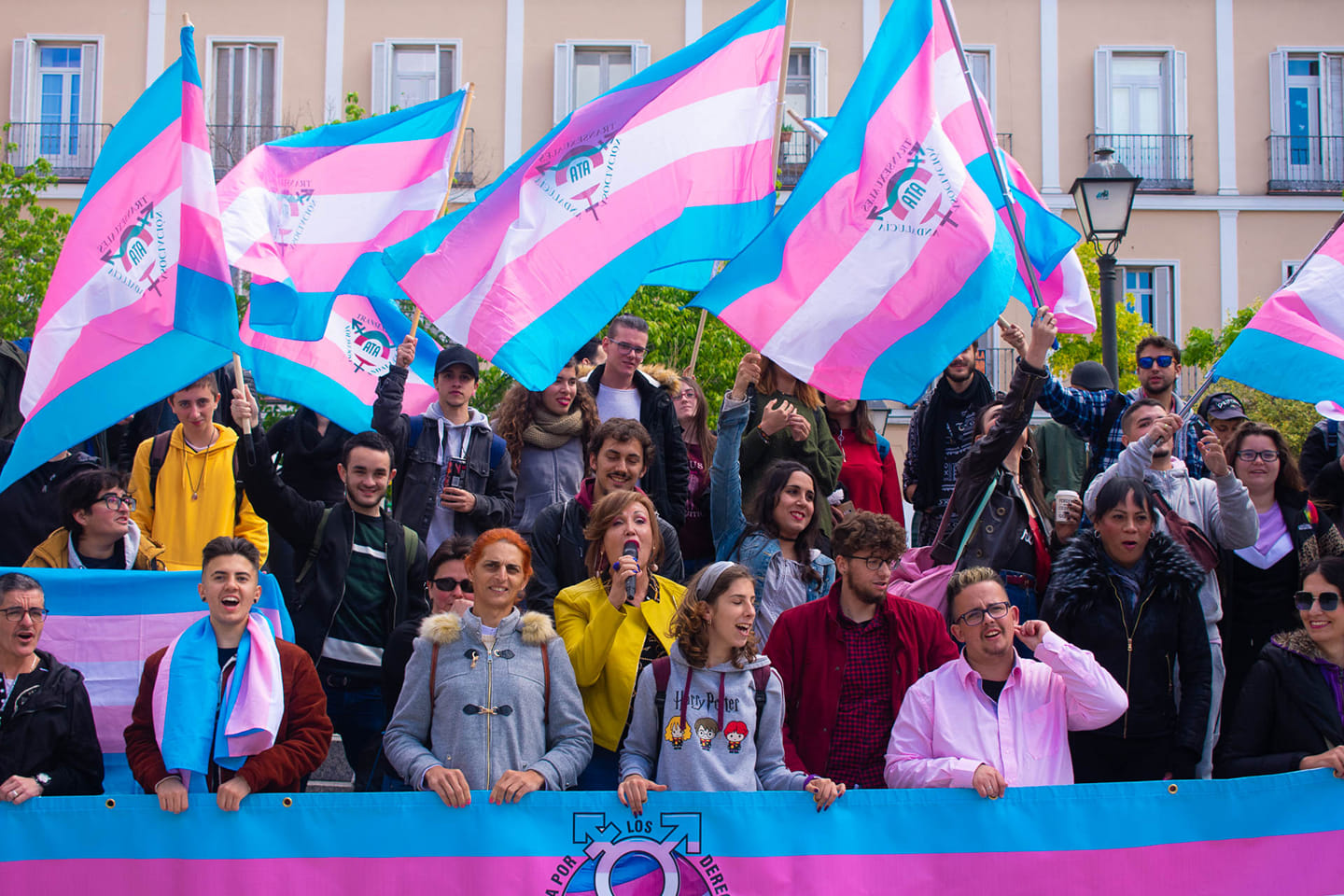 Esta es la ‘Ley Trans’ que prepara Podemos en España y que incluye a menores de edad