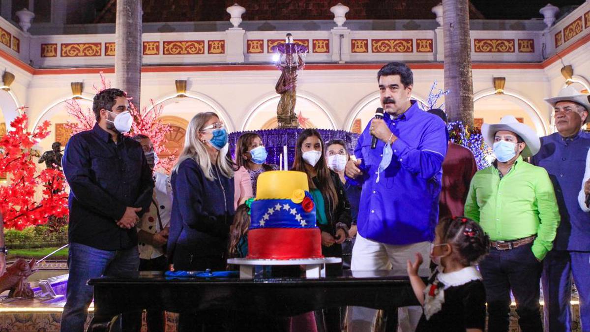 Al descubierto la falsa celebración de Maduro en Twitter por su cumpleaños