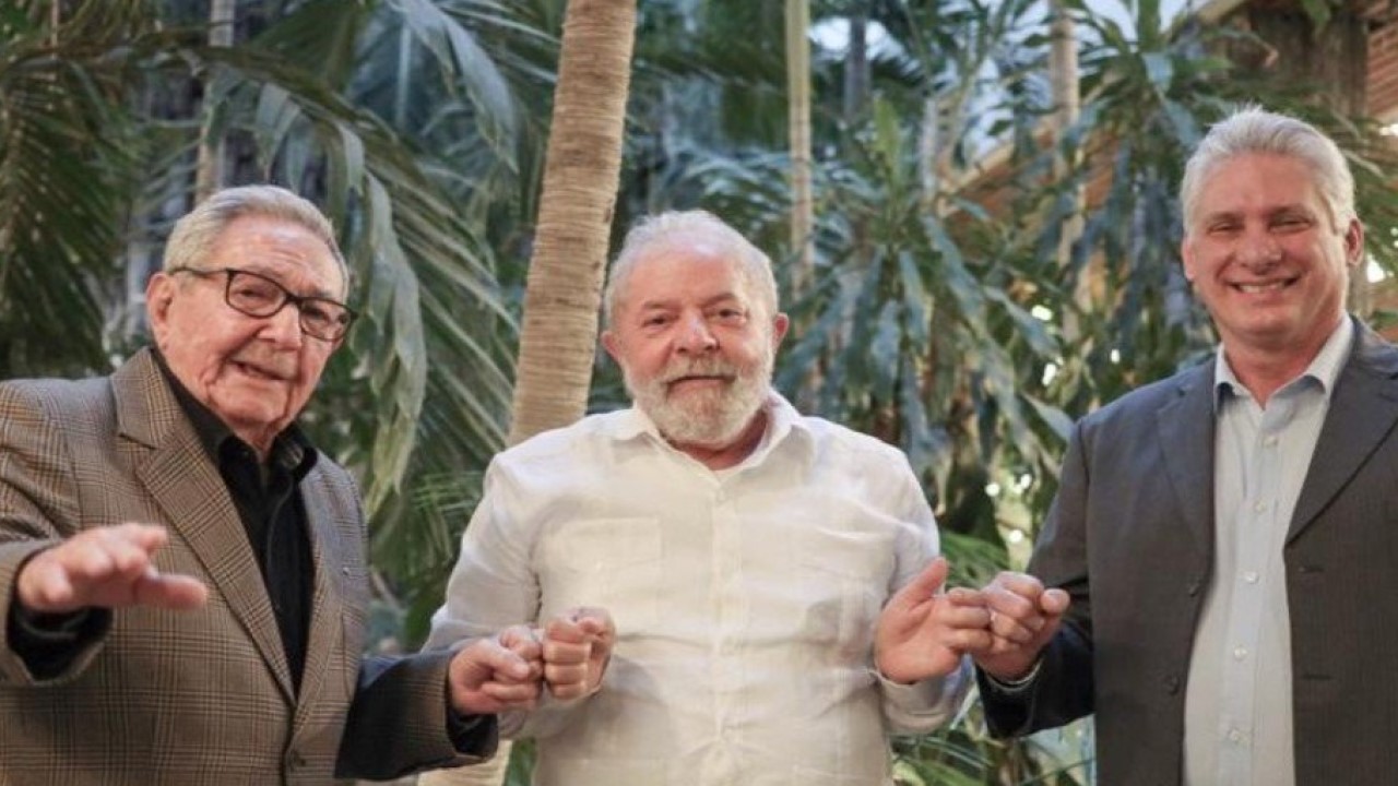 ¿Lula está afilando su candidatura con ayuda de Cuba?